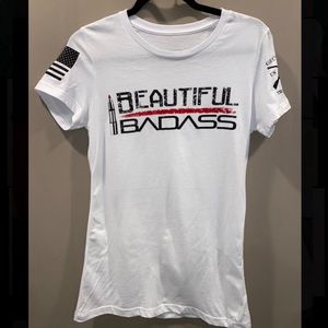 Women’s Beautiful Badass Grunt Style tee size L